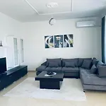 Blendi Dom wakacyjny *